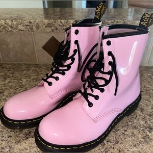 Dr. Martins Eight Eyelet Bubble Gum Pink Patent Leather Boots *RARE* Size 10